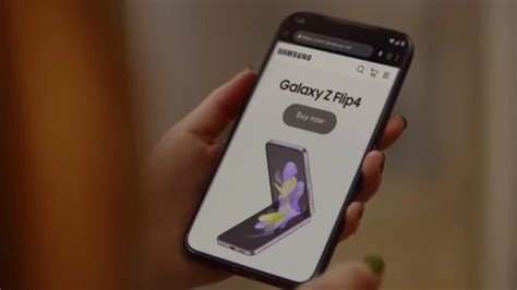 S­a­m­s­u­n­g­ ­A­p­p­l­e­ ­İ­l­e­ ­D­a­l­g­a­ ­G­e­ç­m­e­y­e­ ­D­e­v­a­m­ ­E­d­i­y­o­r­;­ ­3­ ­Y­e­n­i­ ­R­e­k­l­a­m­ ­F­i­l­m­i­ ­Y­a­y­ı­n­l­a­n­d­ı­